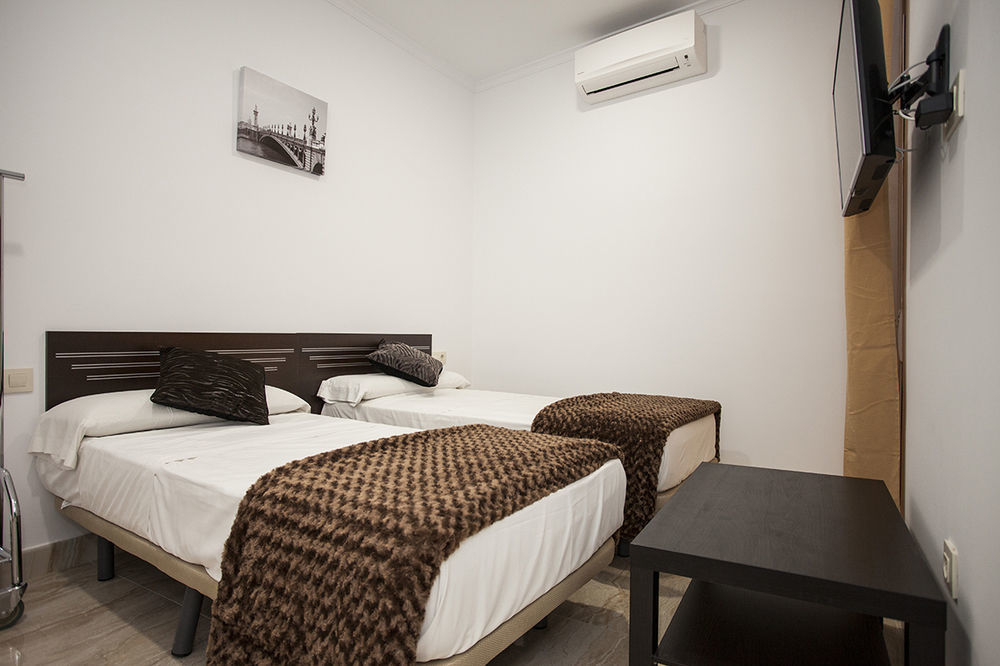 โอสตัล รินกอน เด ซอล Hotel มาดริด ภายนอก รูปภาพ