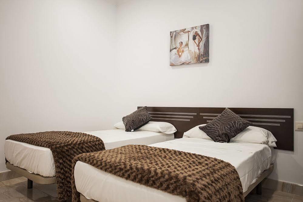 โอสตัล รินกอน เด ซอล Hotel มาดริด ภายนอก รูปภาพ